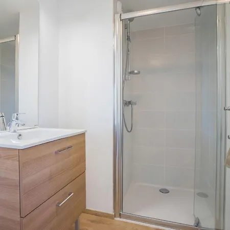 Basic Holiday Studio For 4 People With Sofa Bed *