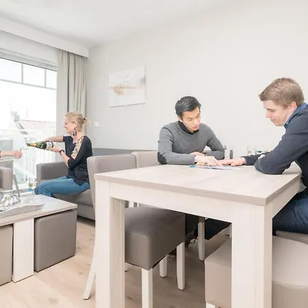 Basic Holiday Studio For 4 People With Sofa Bed *